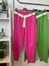 Kép betöltése a galériamegjelenítőbe: 52125 STACY öves nadrág
