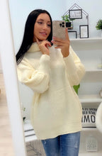 Kép betöltése a galériamegjelenítőbe: 7126 SABINE pulóver
