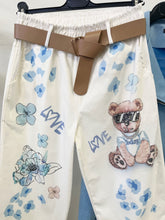 Kép betöltése a galériamegjelenítőbe: 6112 TODAY maci kék mintás nadrág
