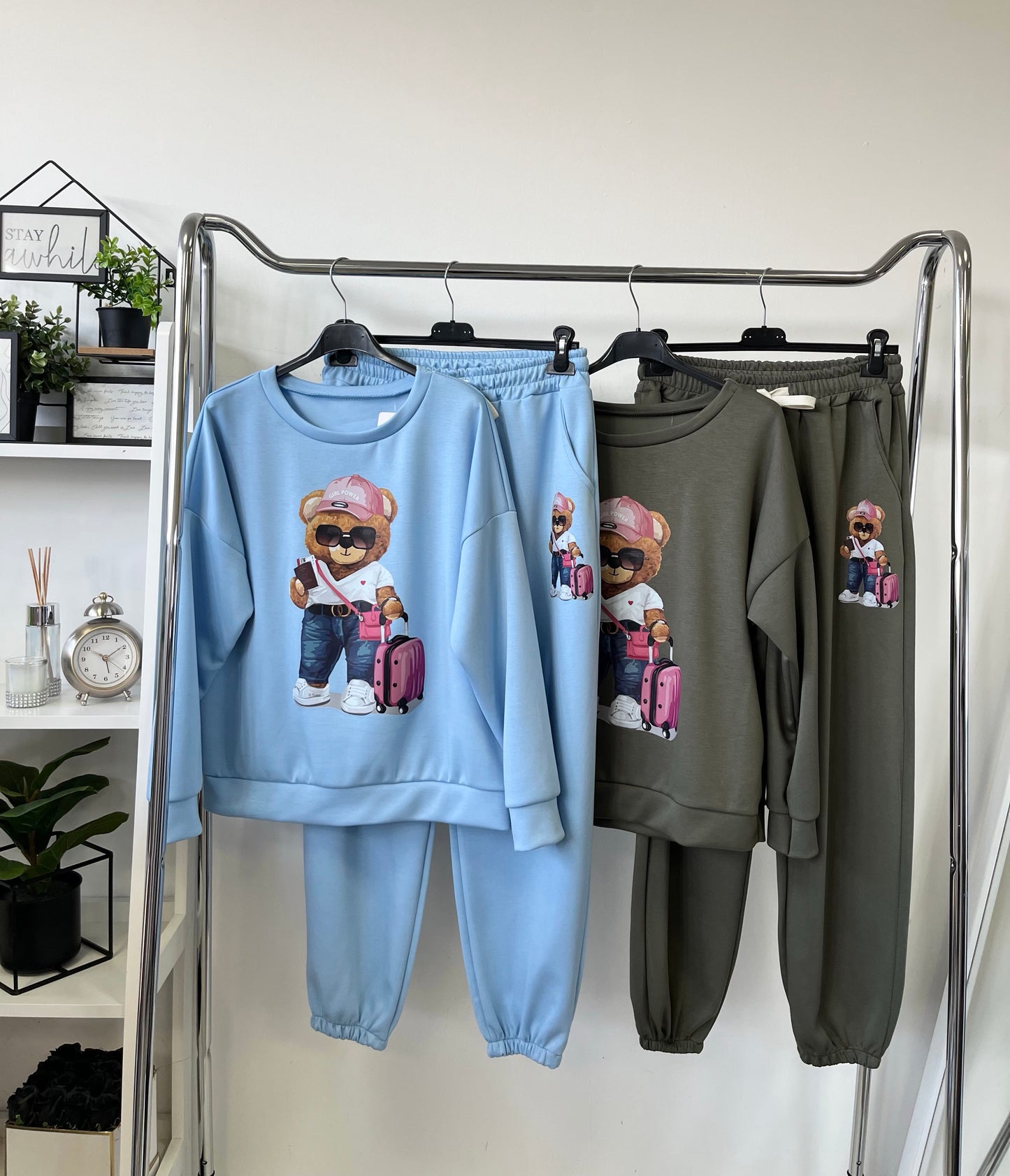 58322 TRAVEL maci jogging szett