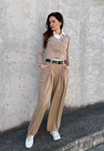 Kép betöltése a galériamegjelenítőbe: 33206 MIA bőszárú nadrág
