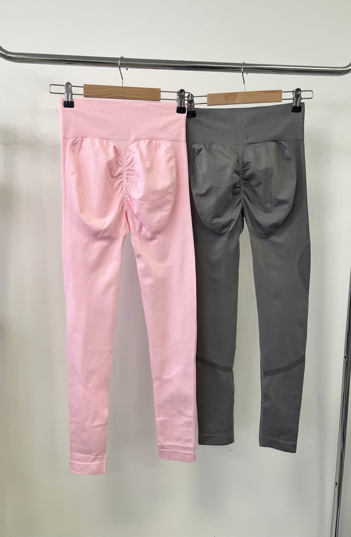 90088 LISA push-up alakformáló leggings