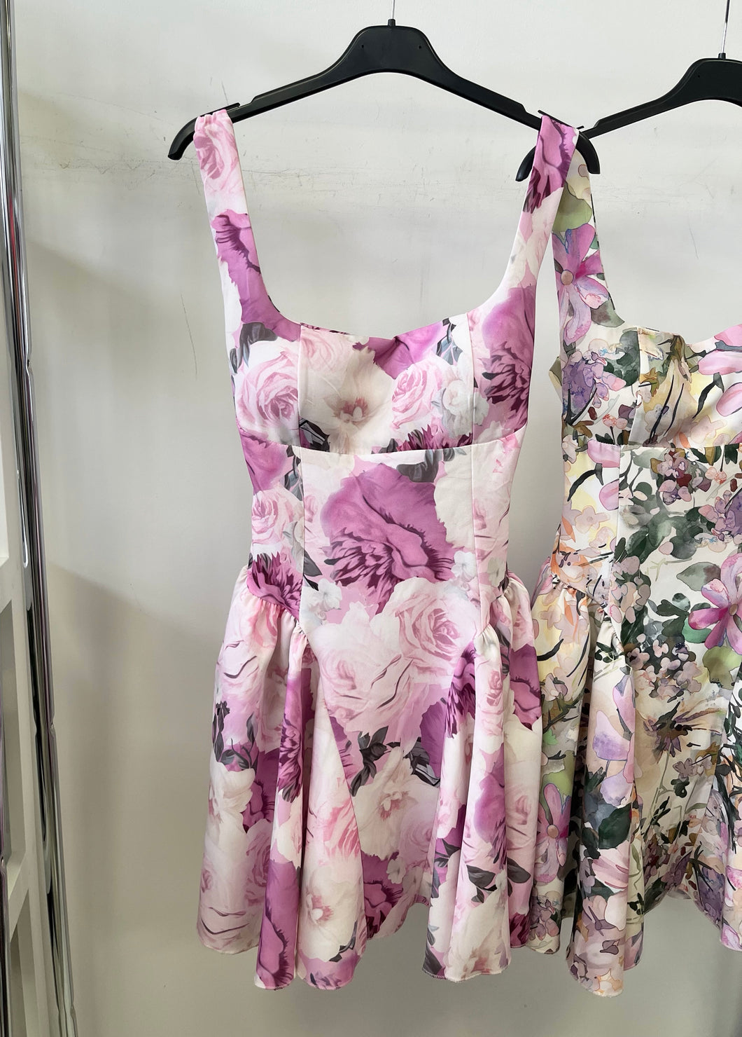 231155 CARINA virágos miniruha