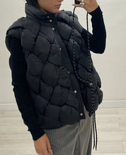 Kép betöltése a galériamegjelenítőbe: 7003 CLEO steppelt mellény
