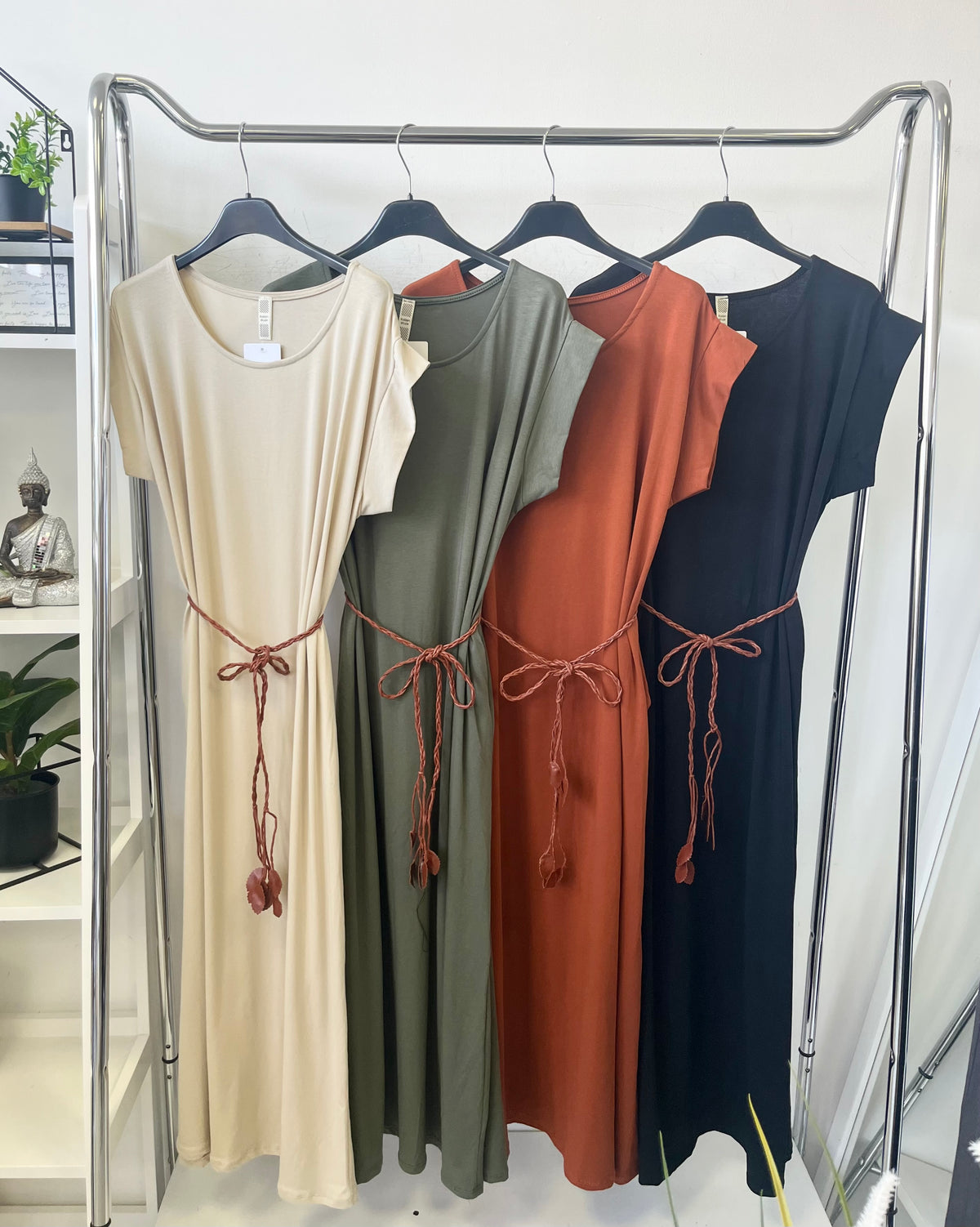 38087 MORENA pamut maxi ruha fonott övvel