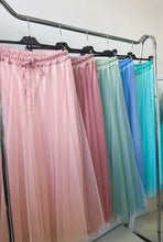 Kép betöltése a galériamegjelenítőbe: 22197 LOTTY tüll hosszú szoknya
