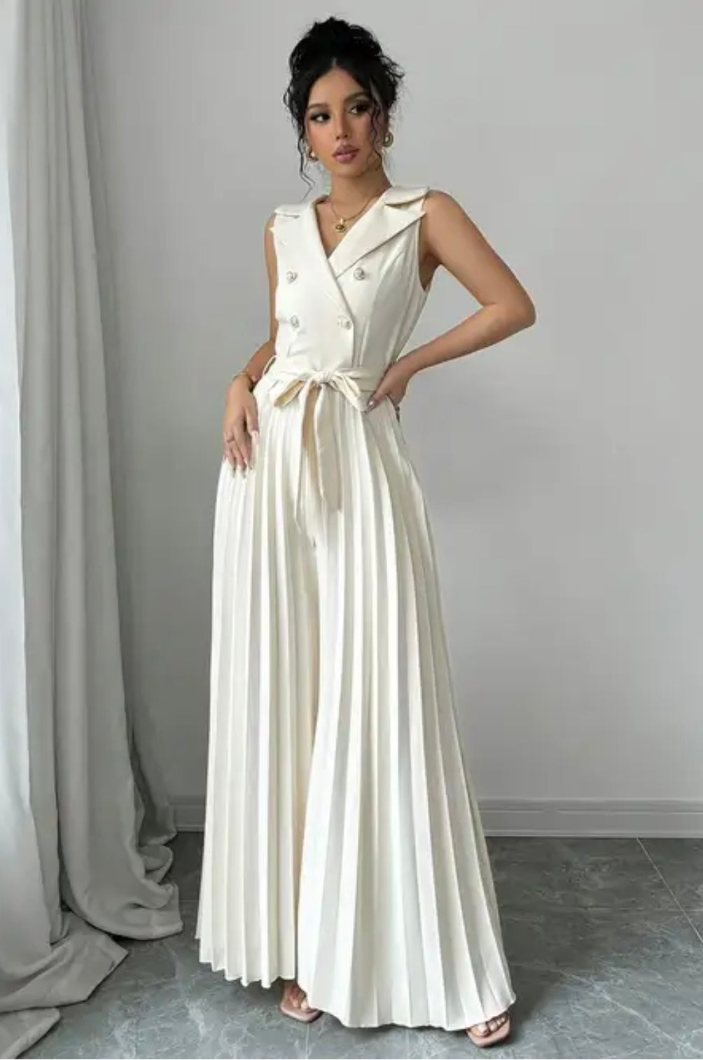 90379 BLANCA gombos pliszírozott szárú overál