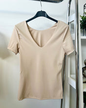 Kép betöltése a galériamegjelenítőbe: 45739 RELLA felső
