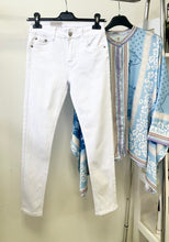 Kép betöltése a galériamegjelenítőbe: 2117 WHITE skinny farmer
