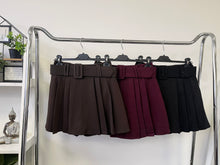 Kép betöltése a galériamegjelenítőbe: 31932 RAION rakott pamut szoknya/sort
