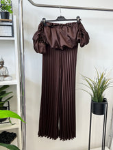 Kép betöltése a galériamegjelenítőbe: 10102 BETTA szatén nadrág+top szett
