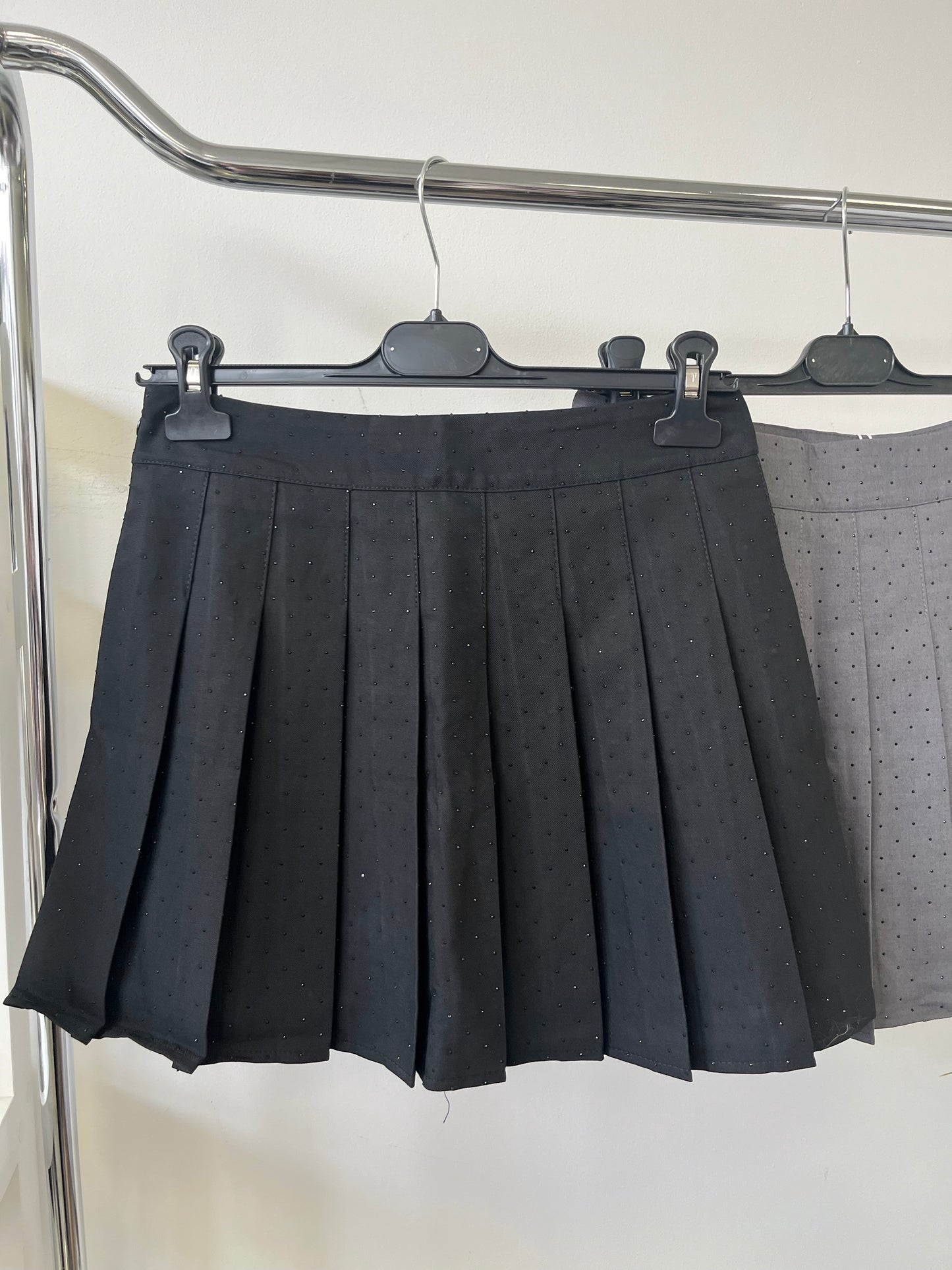 8380 STRASSZKÖVES rakott mini szoknya /sort