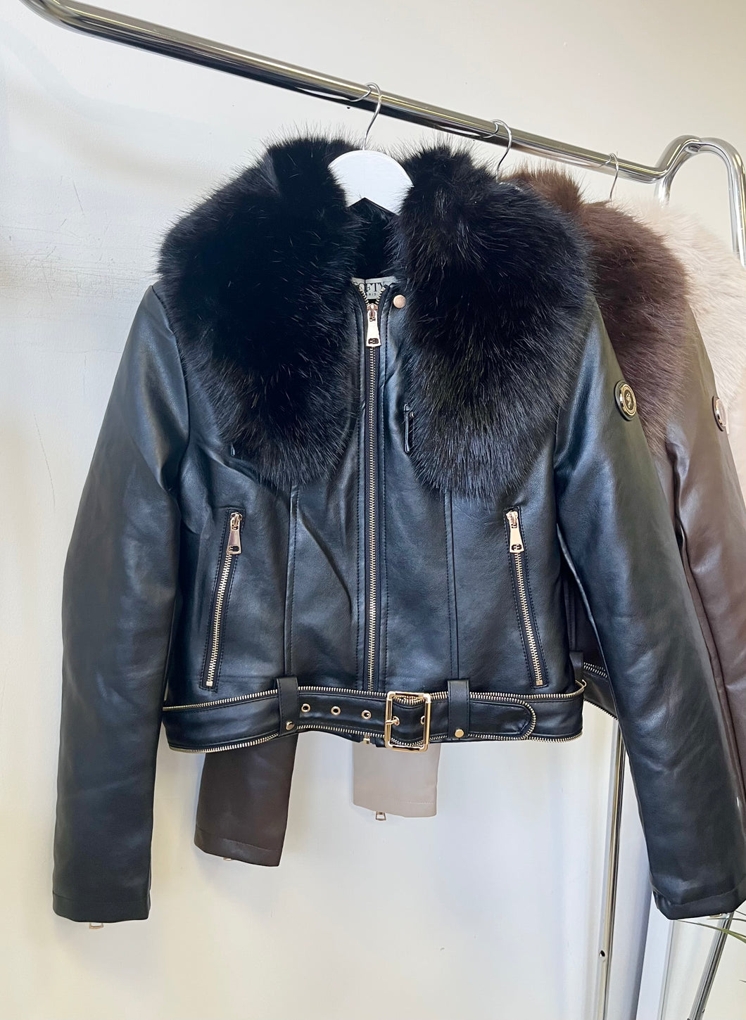 5699 DORINA műszőrmés műbőr kabát