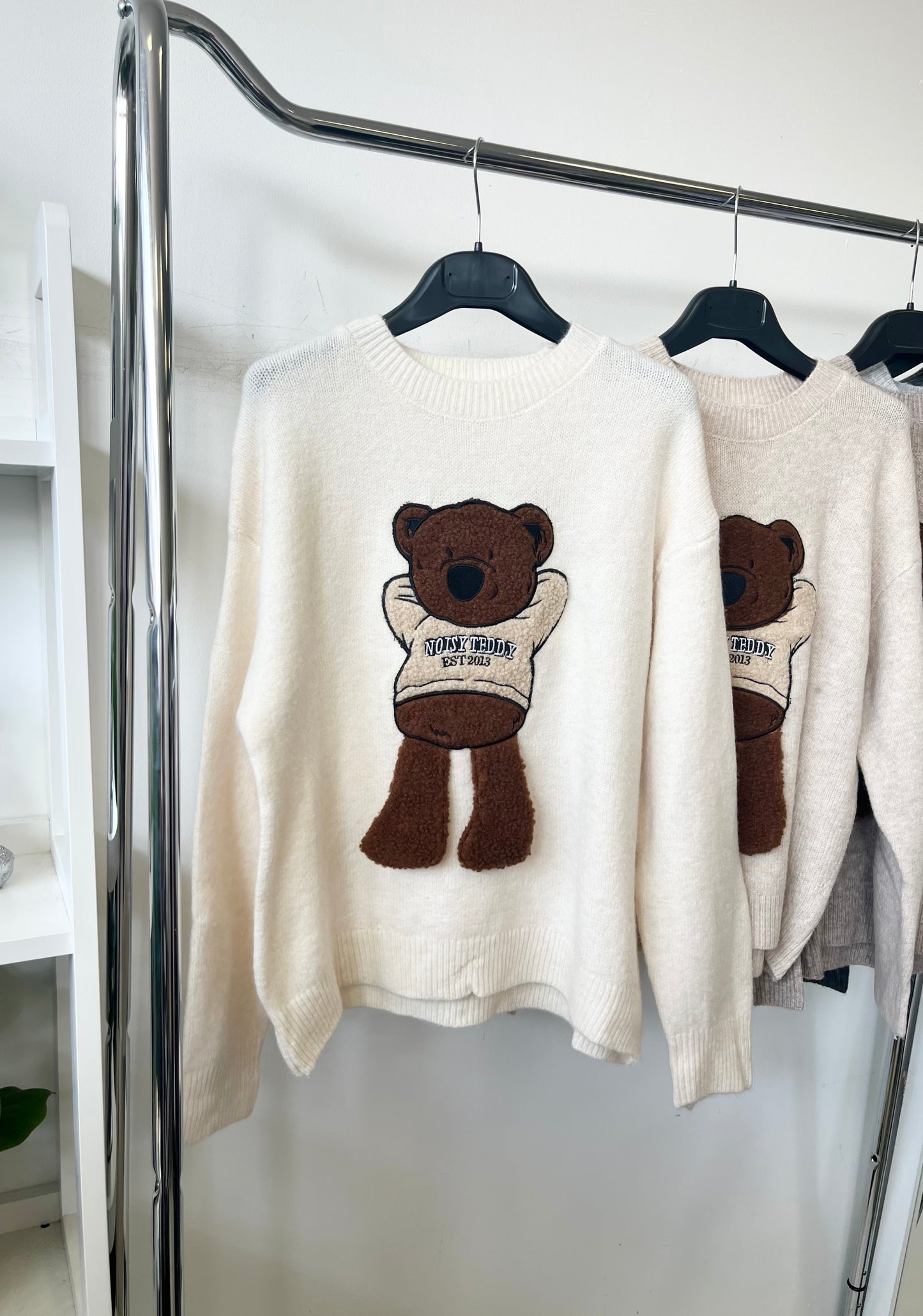 85695 NOISY teddy kötött pulóver
