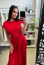 Kép betöltése a galériamegjelenítőbe: 3735 CLARA pliszírozott szoknyás ruha
