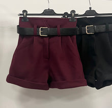 Kép betöltése a galériamegjelenítőbe: 12185 NEDY öves szövet sort
