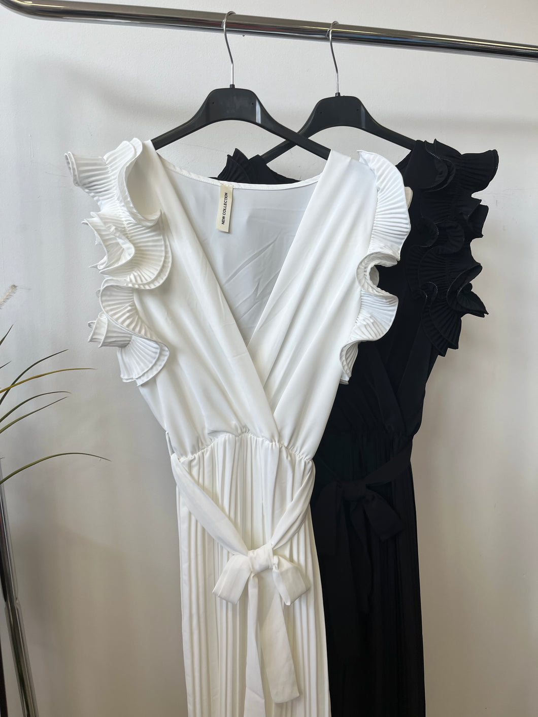 57052 DEBY pliszirozott/fodros overál