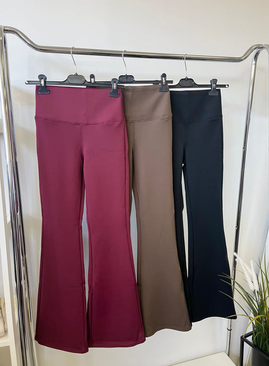 8571 BUNDÁS trapéz szárú leggings