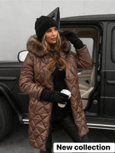 Kép betöltése a galériamegjelenítőbe: 88907 MONETT steppelt passzés ujjú kabát
