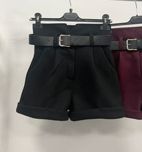 Kép betöltése a galériamegjelenítőbe: 12185 NEDY öves szövet sort
