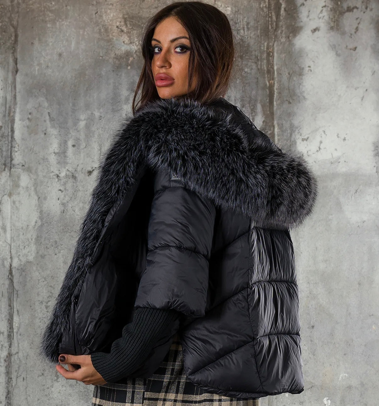6038 DONNA oversize passzés ujjú kabát