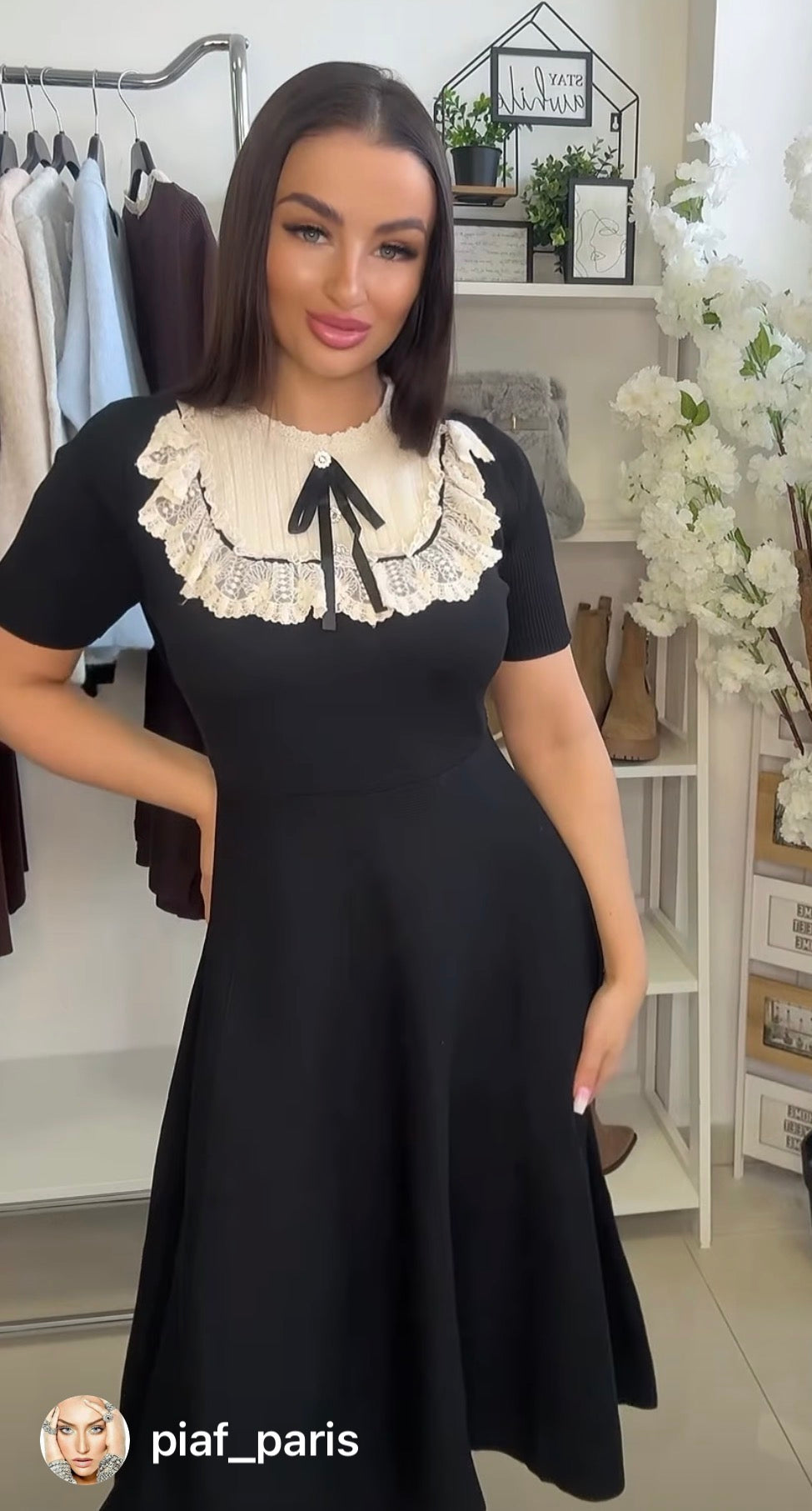 0215 AMELIE vintage csipkegalléros ruha