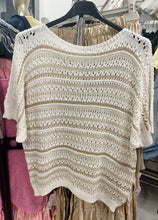 Kép betöltése a galériamegjelenítőbe: 2443 MERCY horgolt csíkos felső
