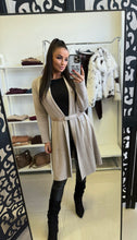 Kép betöltése a galériamegjelenítőbe: 5911 SOPHIE öves kardigán
