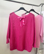 Kép betöltése a galériamegjelenítőbe: 1236 SZATĖN szalagos csillogós felső
