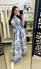 Kép betöltése a galériamegjelenítőbe: 4844 FRANNY mintás vászon ruha
