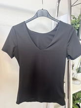 Kép betöltése a galériamegjelenítőbe: 45739 RELLA felső
