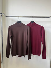 Kép betöltése a galériamegjelenítőbe: 5806 BASIC félgarbó
