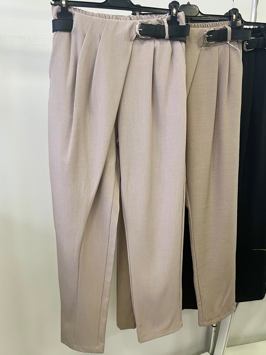 90342 IRIS átlapolt nadrág övvel