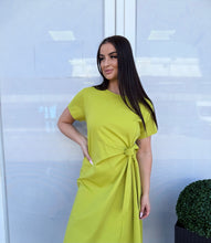 Kép betöltése a galériamegjelenítőbe: 20868 AMBER oldalt masnis pamut ruha
