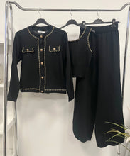 Kép betöltése a galériamegjelenítőbe: 7789 ARANY LÁNCOS jogging szett
