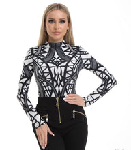 Kép betöltése a galériamegjelenítőbe: 20604 BETTY strasszos mintás body
