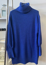 Kép betöltése a galériamegjelenítőbe: 7126 SABINE pulóver
