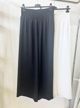 Kép betöltése a galériamegjelenítőbe: 20552 LINDA nyári nyadrág
