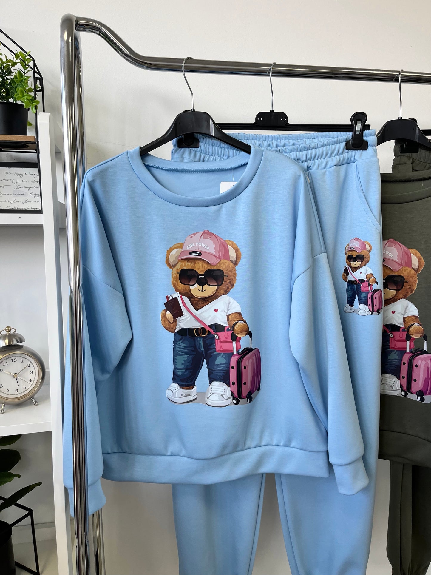 58322 TRAVEL maci jogging szett