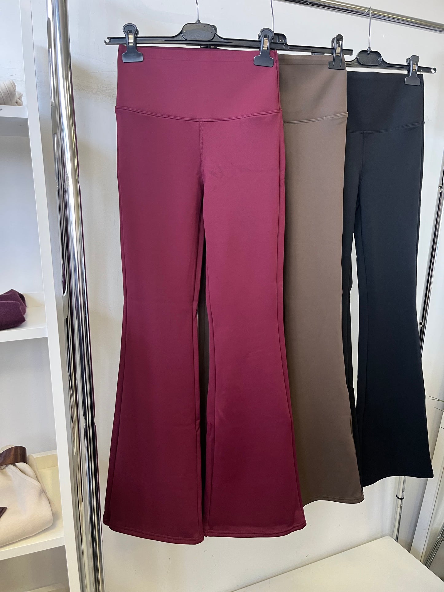 8571 BUNDÁS trapéz szárú leggings