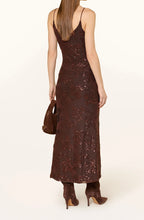 Kép betöltése a galériamegjelenítőbe: 8103 REGINA flitteres alkalmi ruha
