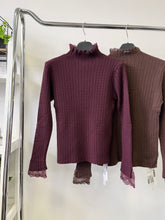 Kép betöltése a galériamegjelenítőbe: 8066 MELITTA basic csipkebetétes felső
