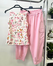 Kép betöltése a galériamegjelenítőbe: 11161 VIRÁG top
