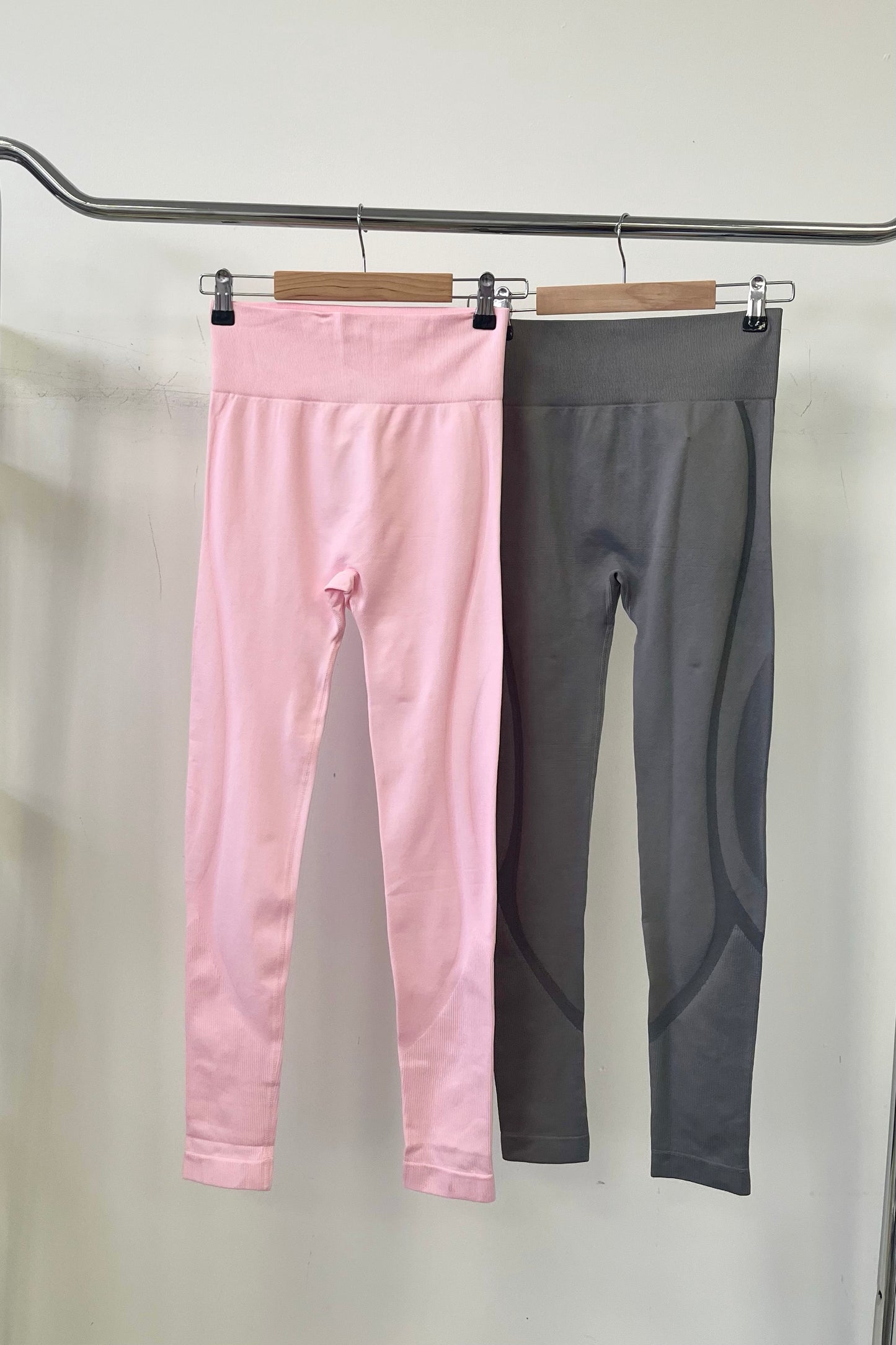 90088 LISA push-up alakformáló leggings