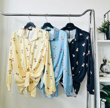 Kép betöltése a galériamegjelenítőbe: 7988 MACI szatén ing
