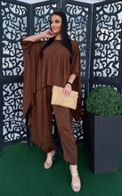 Kép betöltése a galériamegjelenítőbe: 20928 JÁZMIN felső + nadrág szett
