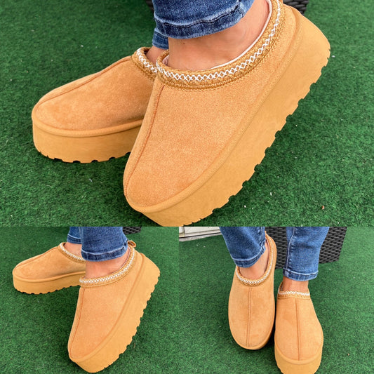 358 CAMEL bundás papucscipő
