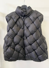 Kép betöltése a galériamegjelenítőbe: 7003 CLEO steppelt mellény
