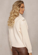 Kép betöltése a galériamegjelenítőbe: 2310 ELZA kötött ujjú kabát
