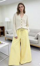 Kép betöltése a galériamegjelenítőbe: 7173 MILLI extra bőszárú vászon nadrág
